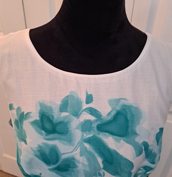 NWT Tommy Hilfiger Water Color Floral Dress Size 14 - Picture 2 of 14